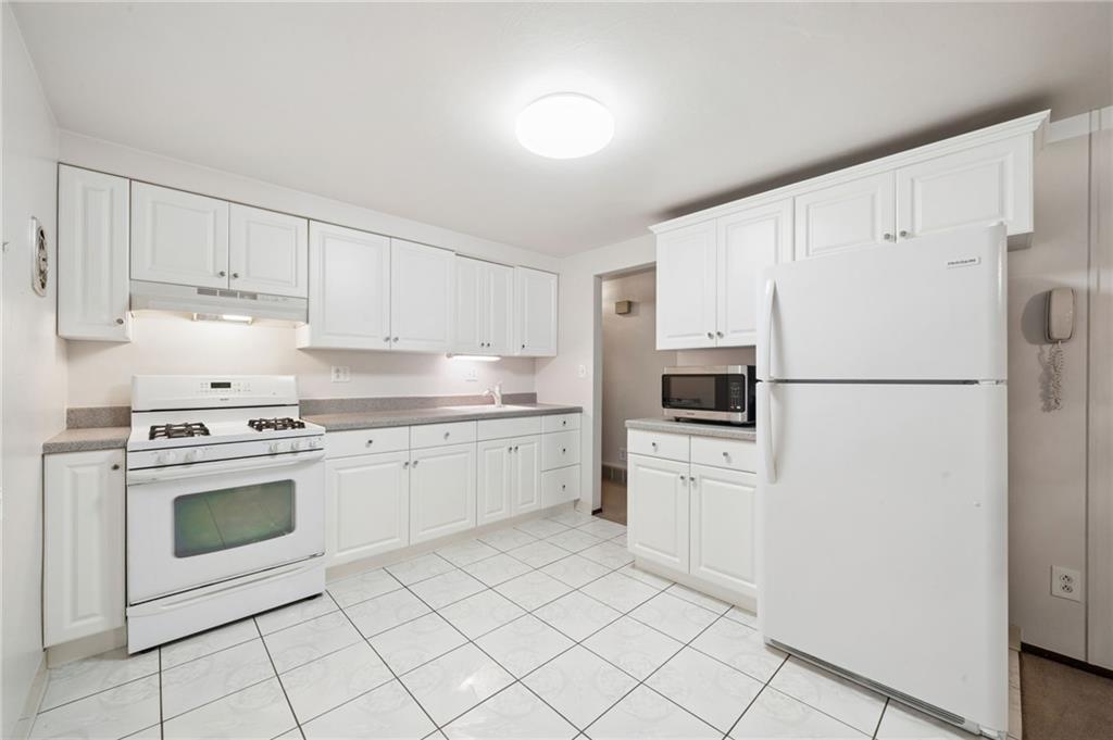 3025 Universal Road Pittsburgh, PA 15235 - Photo 8 of 33