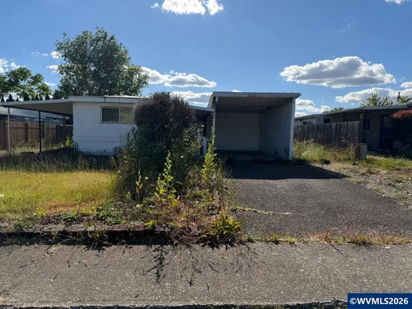 $100,000 | 2323 47th Avenue Northeast, Salem, OR 97305