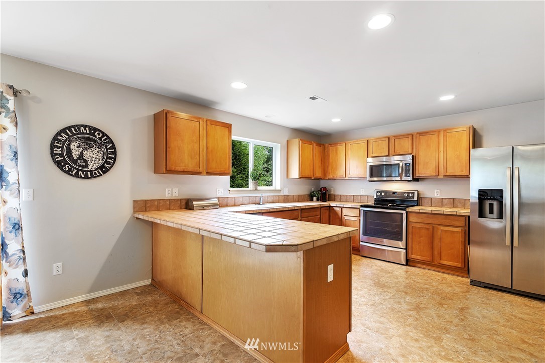 15318 38th Drive Southeast Bothell, WA 98012 - Photo 7 of 23 Gallery Image 7