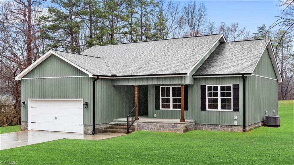 125 Albertson Road Thomasville, NC 27360 - Photo 2 of 44