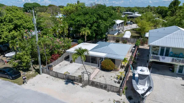 $599,000 | 56 Southeast Marlin Avenue, Key Largo, FL 33037