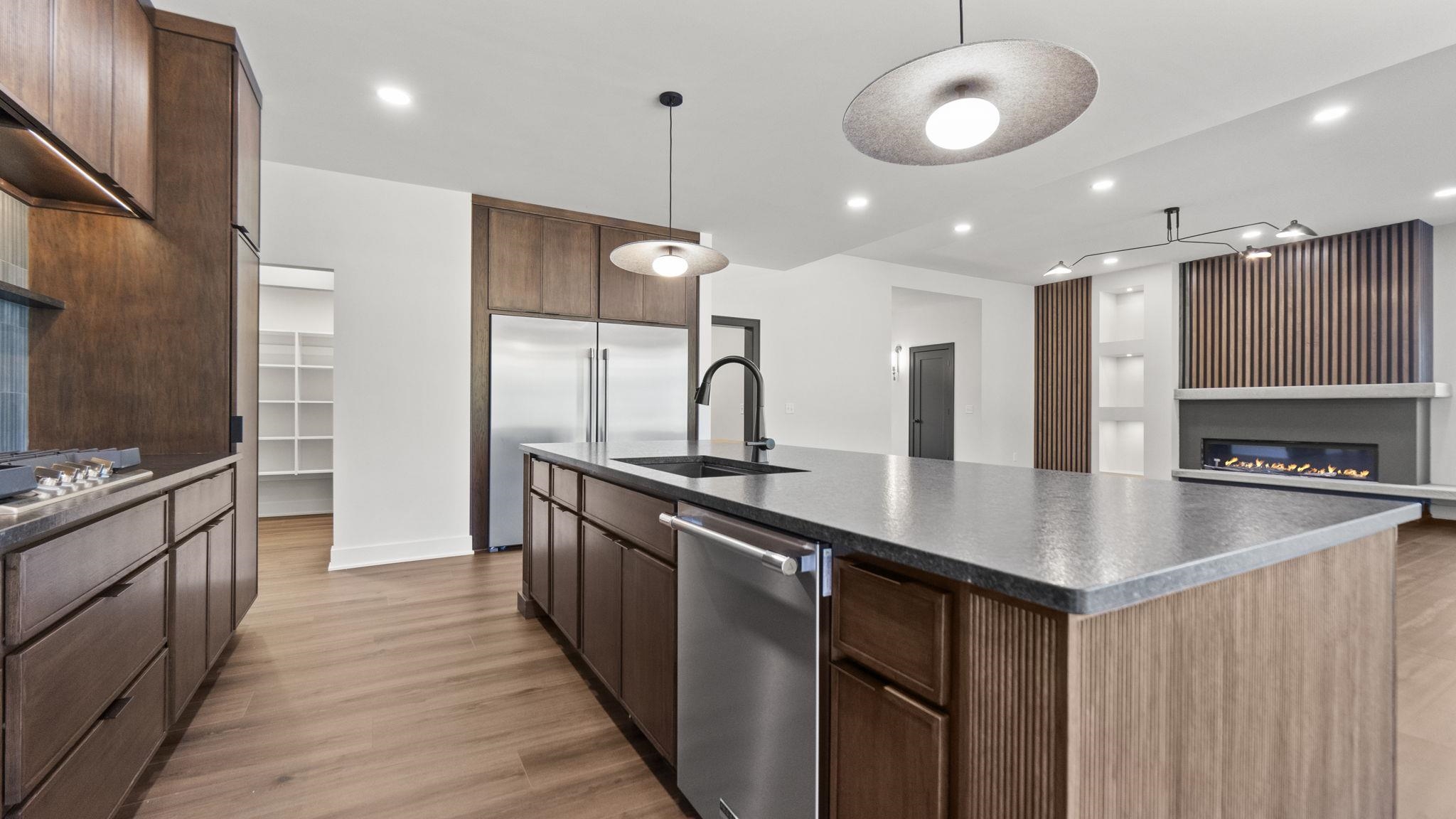522 Contour Cove Huntertown, IN 46748 - Photo 11 of 36 Gallery Image 11