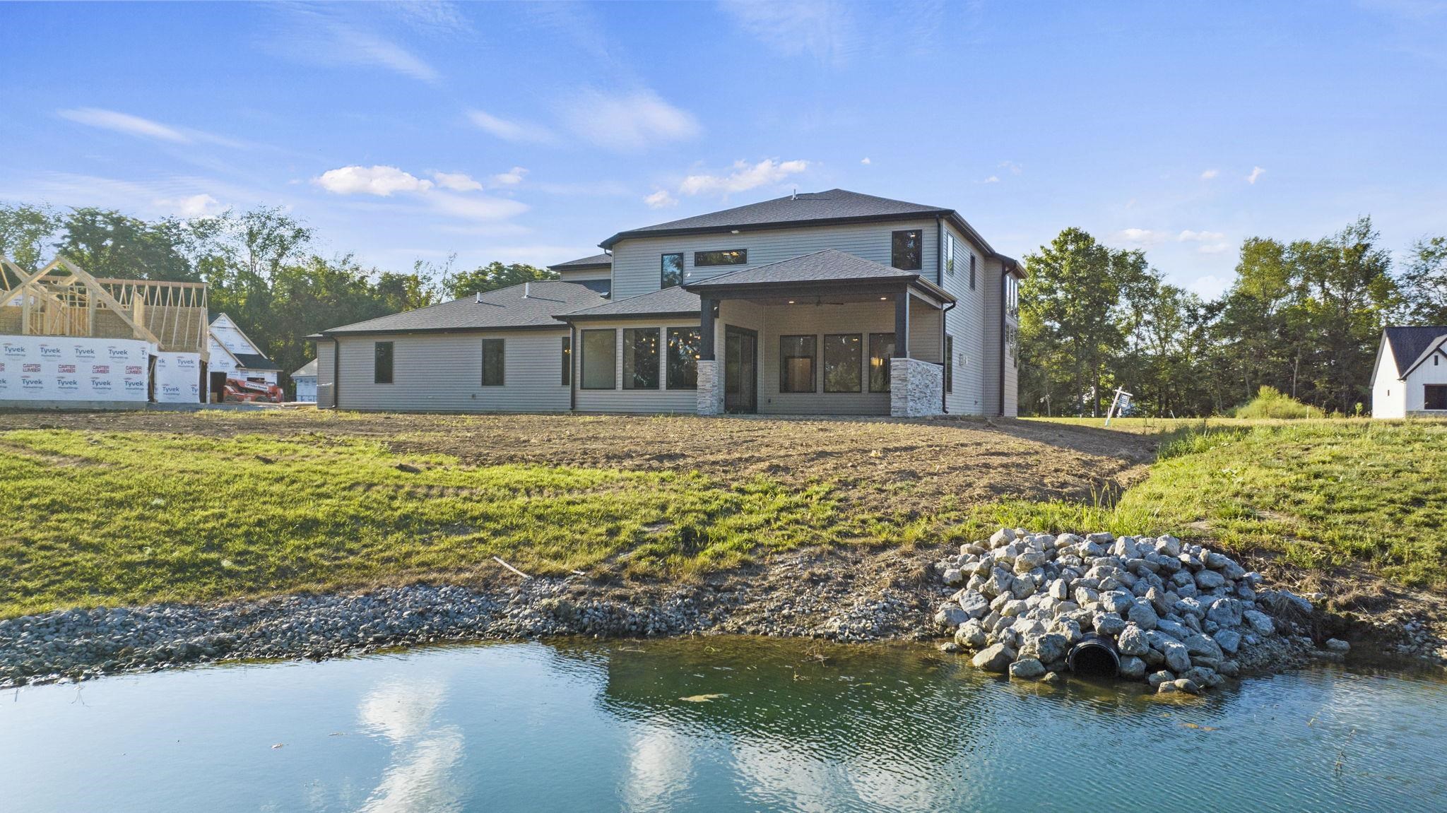522 Contour Cove Huntertown, IN 46748 - Photo 3 of 36 Gallery Image 3