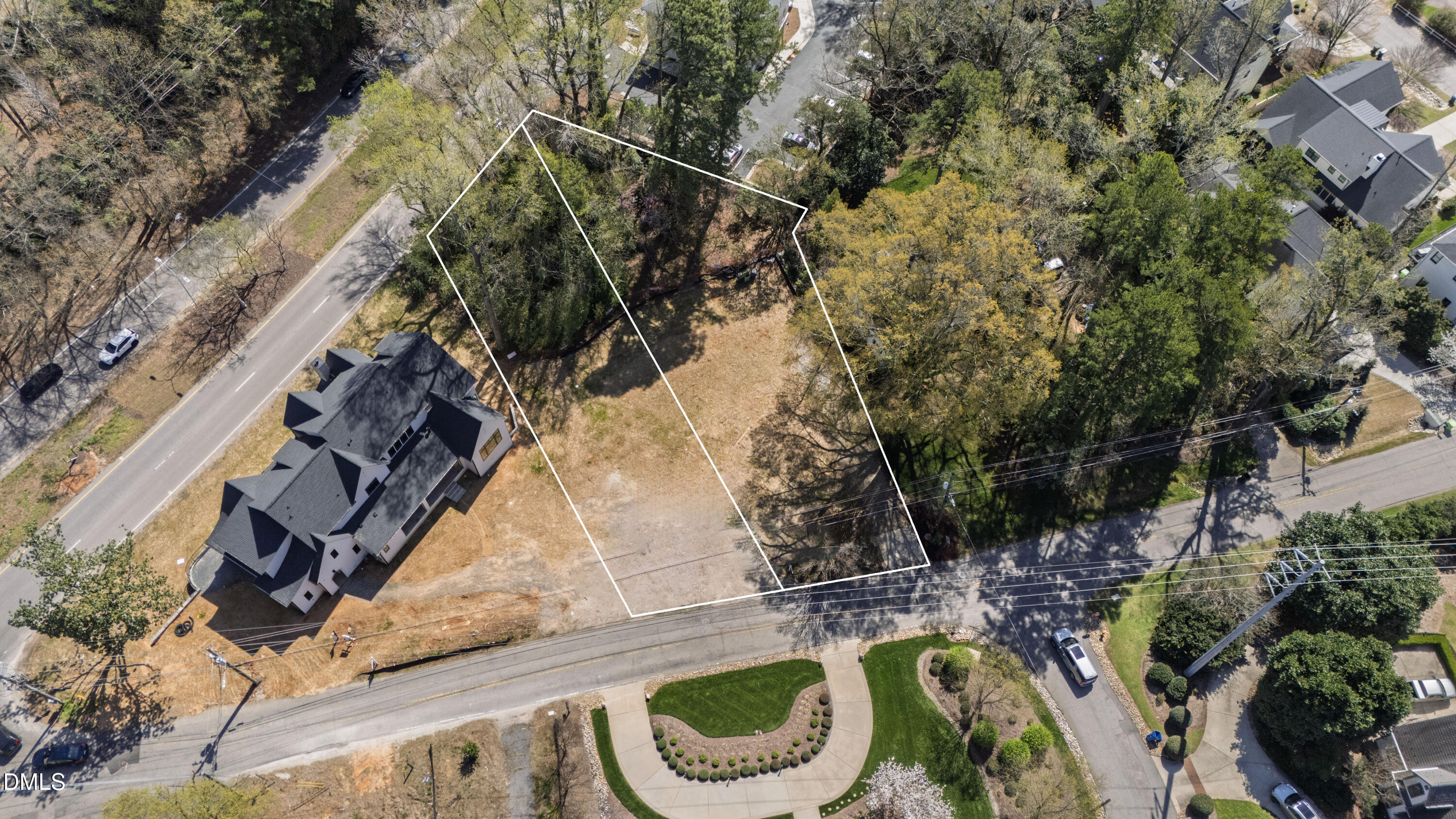 109 Edenburgh Road Raleigh, NC 27608 - Photo 7 of 10 Lines (2)