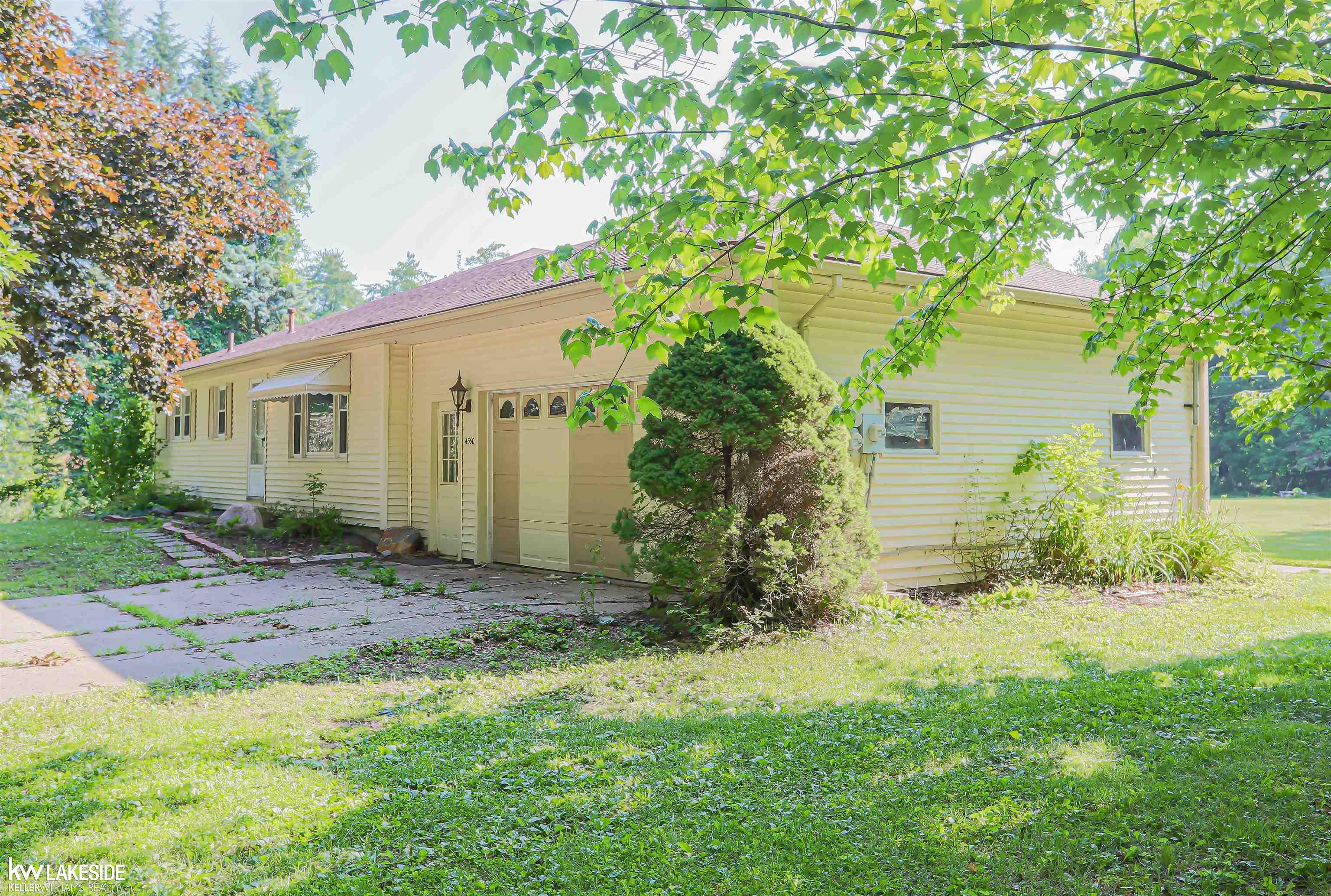 4590 Secord Lake Road Leonard, MI 48367 - Photo 5 of 38