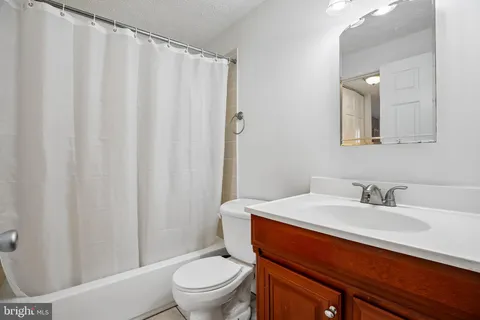 $350,000 | 3706 Castle Terrace, Unit 118130, Silver Spring, MD 20904