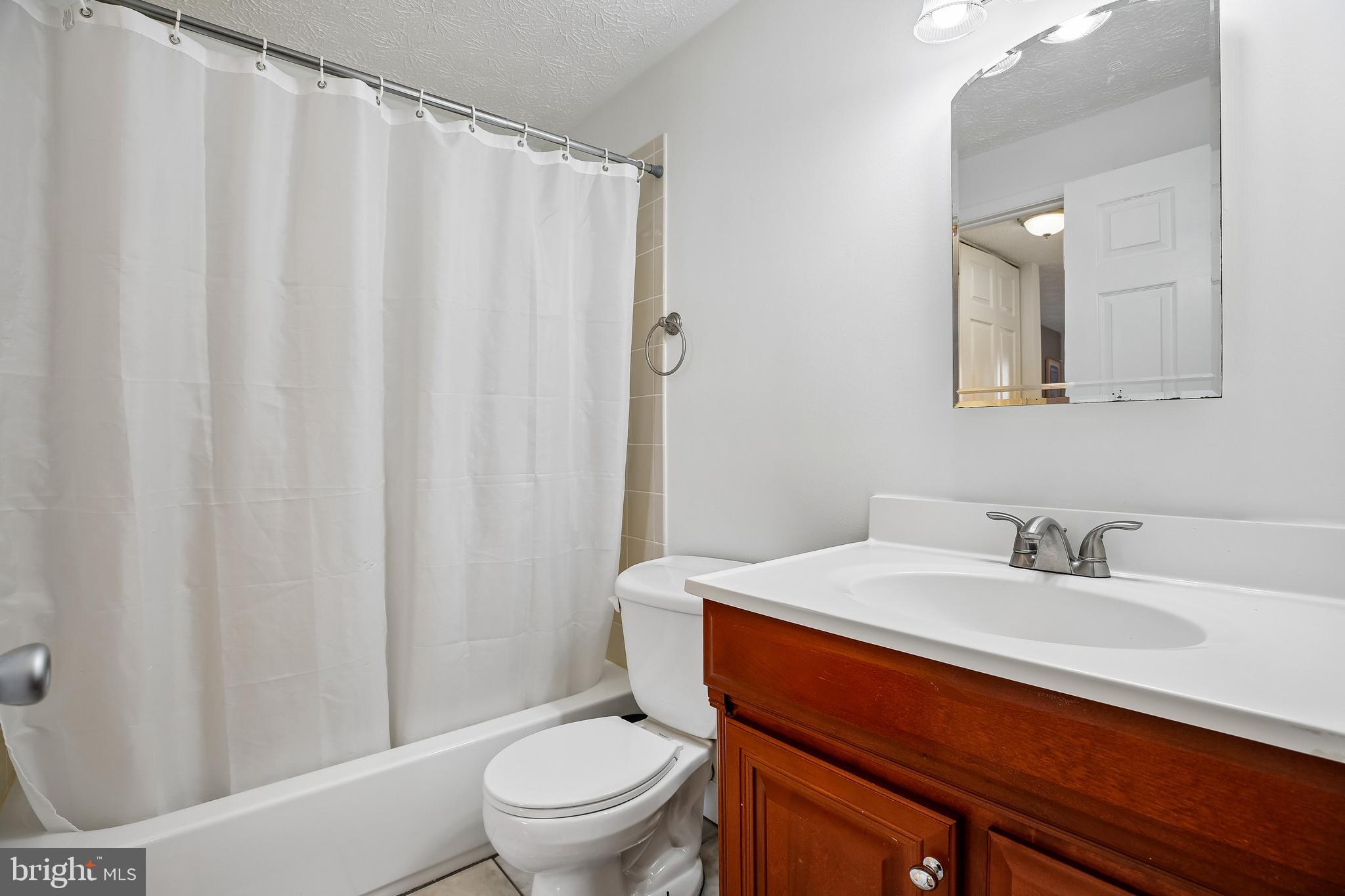 3706 Castle Terrace, Unit 118130 Silver Spring, MD 20904 - Photo 18 of 32 Upstairs Full Bath
