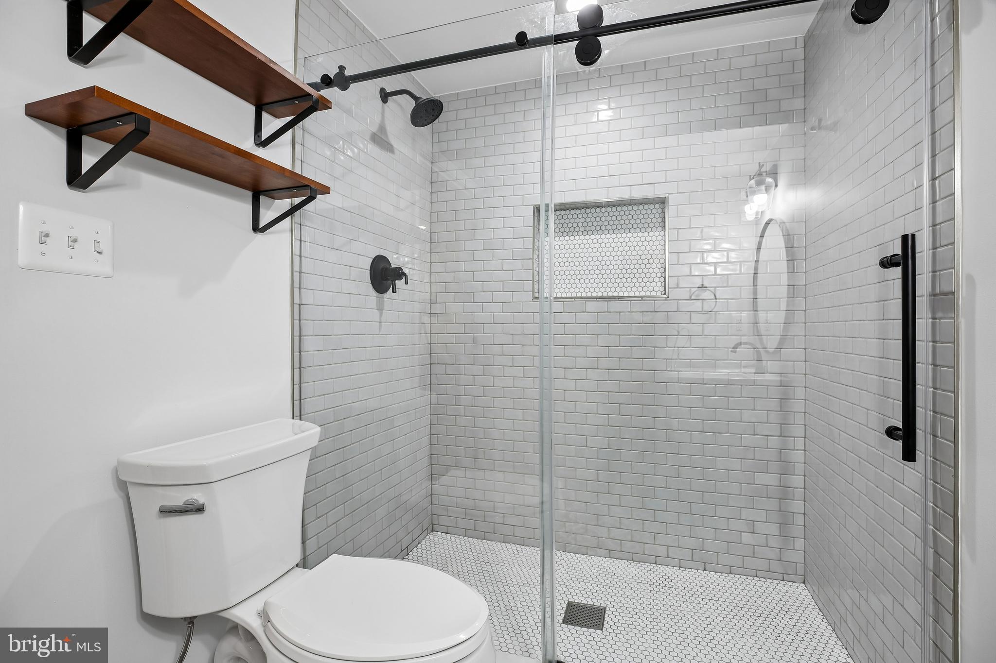 3706 Castle Terrace, Unit 118130 Silver Spring, MD 20904 - Photo 25 of 32 New LL Full Bath