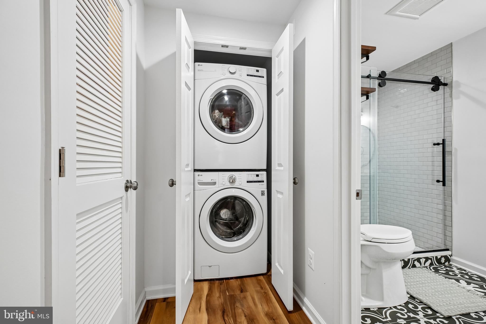 3706 Castle Terrace, Unit 118130 Silver Spring, MD 20904 - Photo 26 of 32 Laundry