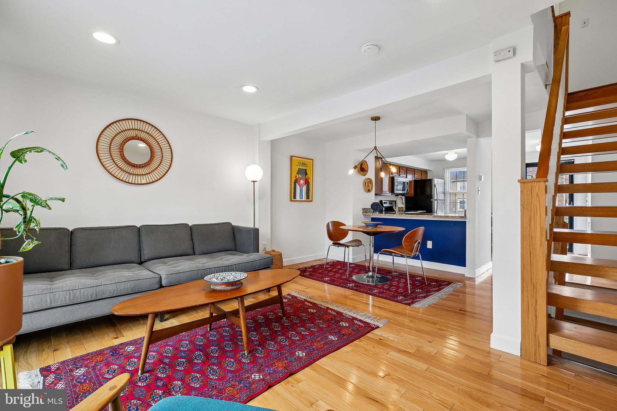 3706 Castle Terrace, Unit 118130 Silver Spring, MD 20904 - Photo 8 of 32 Living/Dining