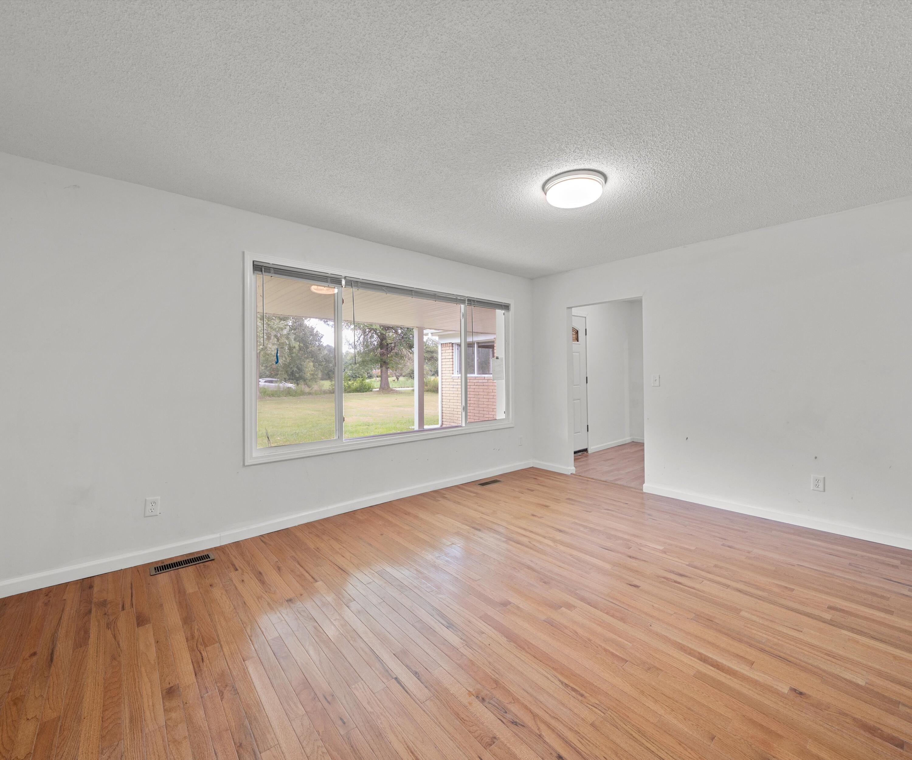 26700 Martinsville Road Belleville, MI 48111 - Photo 13 of 41 formal living rm