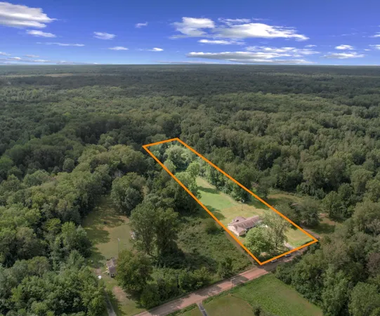 $403,000 | 26700 Martinsville Road, Belleville, MI 48111