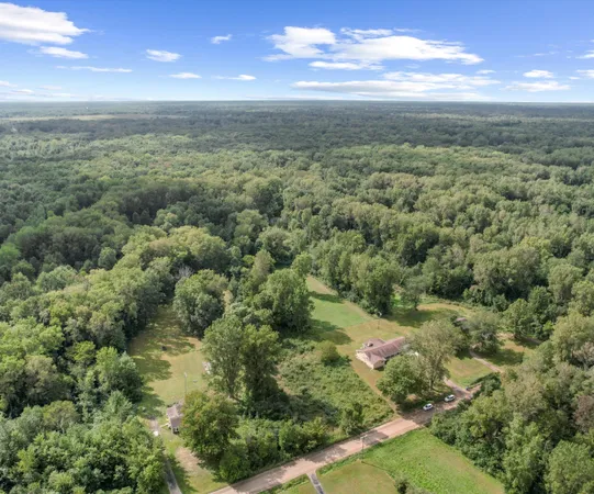 $403,000 | 26700 Martinsville Road, Belleville, MI 48111