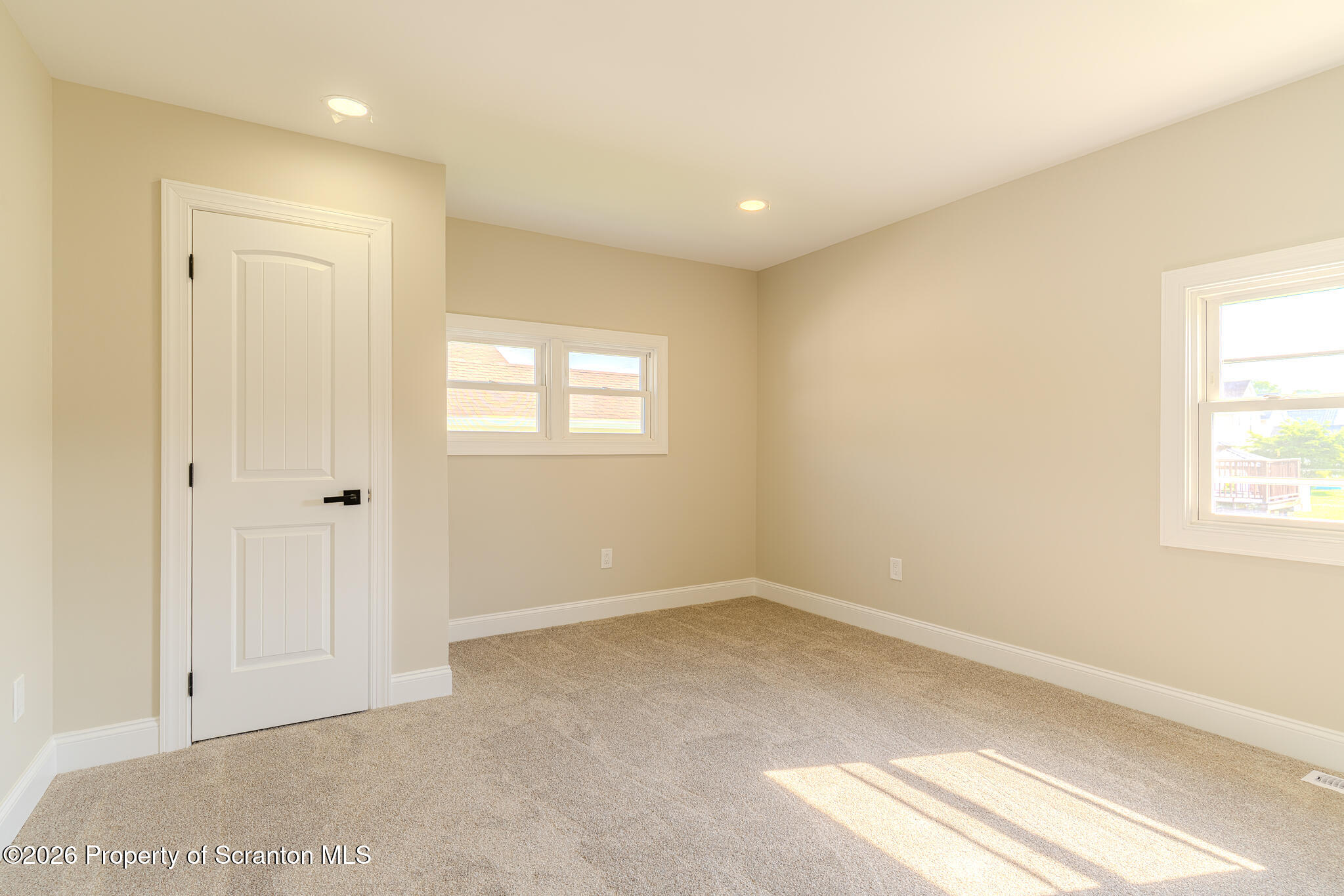 605 Roth Street Moosic, PA 18507 - Photo 10 of 38 PSU07877-HDR