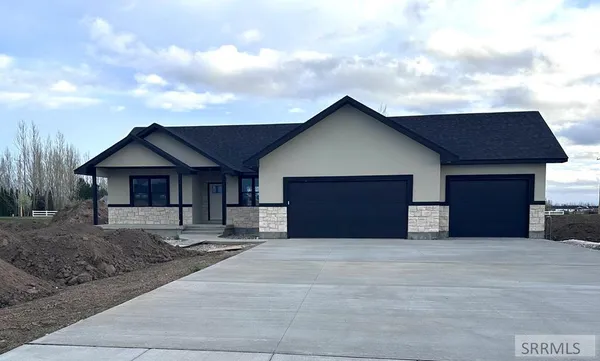 $799,999 | 4136 East 206 North, Rigby, ID 83442