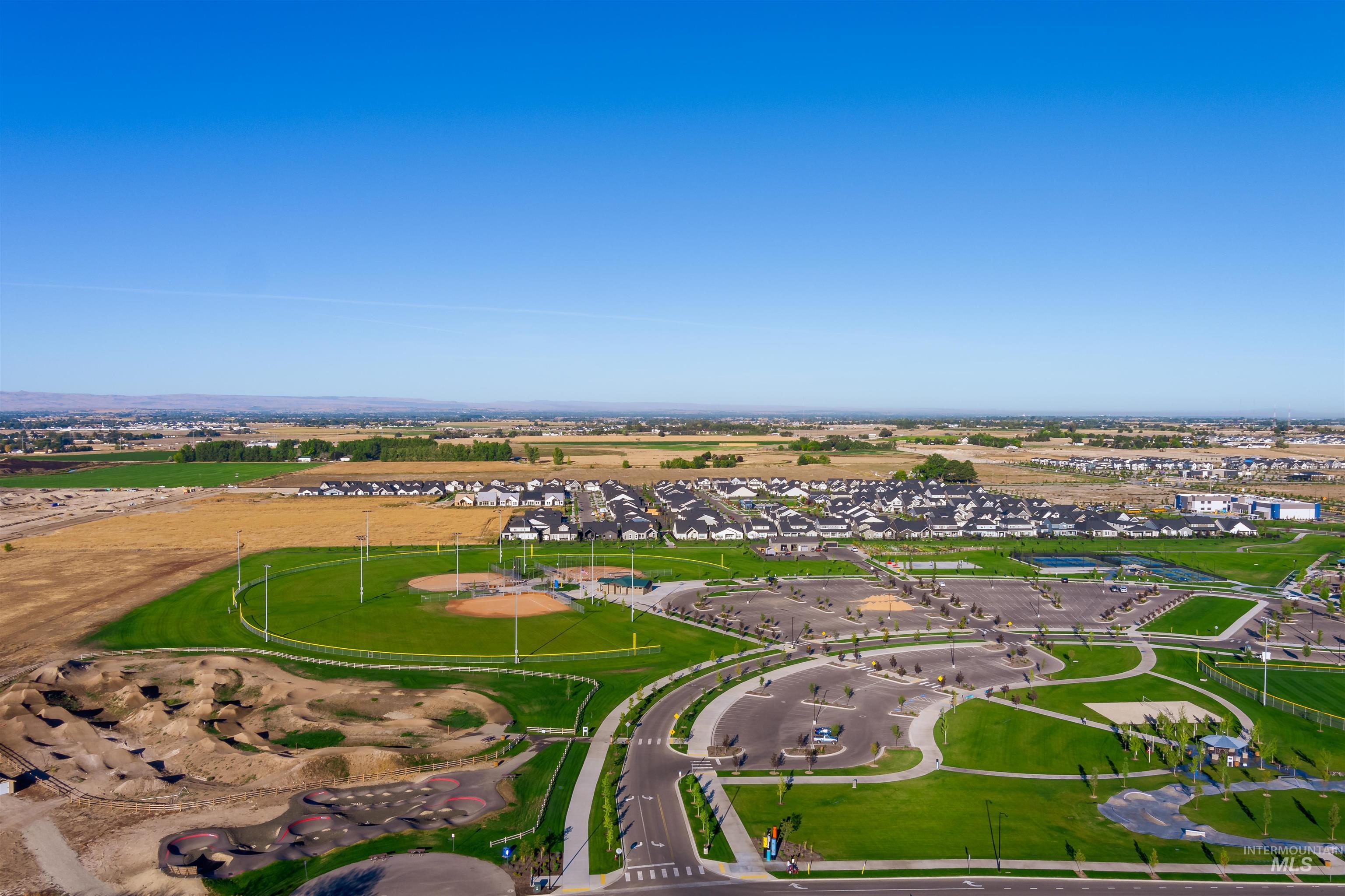 992 East Crescendo Street Meridian, ID 83642 - Photo 34 of 38 Drone / aerial view