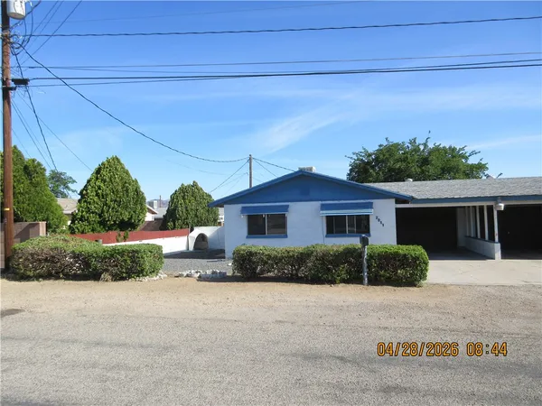 $950 | 2011 Wikieup Avenue, Kingman, AZ 86401