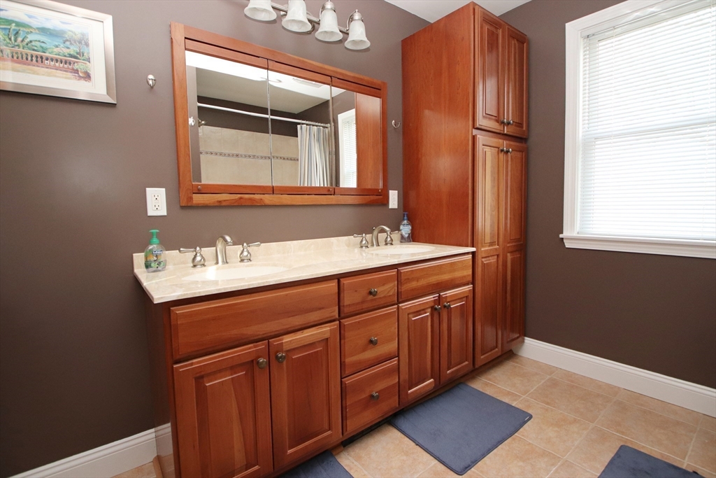 5 Trudy Terrace Canton, MA 02021 - Photo 28 of 42