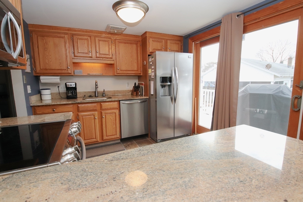 5 Trudy Terrace Canton, MA 02021 - Photo 8 of 42