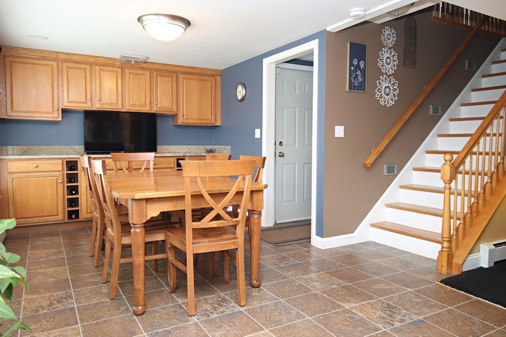 5 Trudy Terrace Canton, MA 02021 - Photo 10 of 42