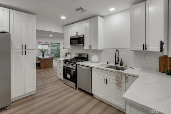 $1,360,000 | 1741 North Rose Street, Burbank, CA 91505