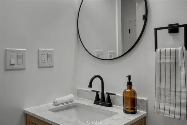 $1,360,000 | 1741 North Rose Street, Burbank, CA 91505