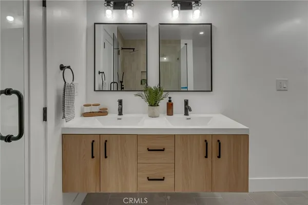 $1,360,000 | 1741 North Rose Street, Burbank, CA 91505