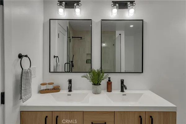 $1,360,000 | 1741 North Rose Street, Burbank, CA 91505