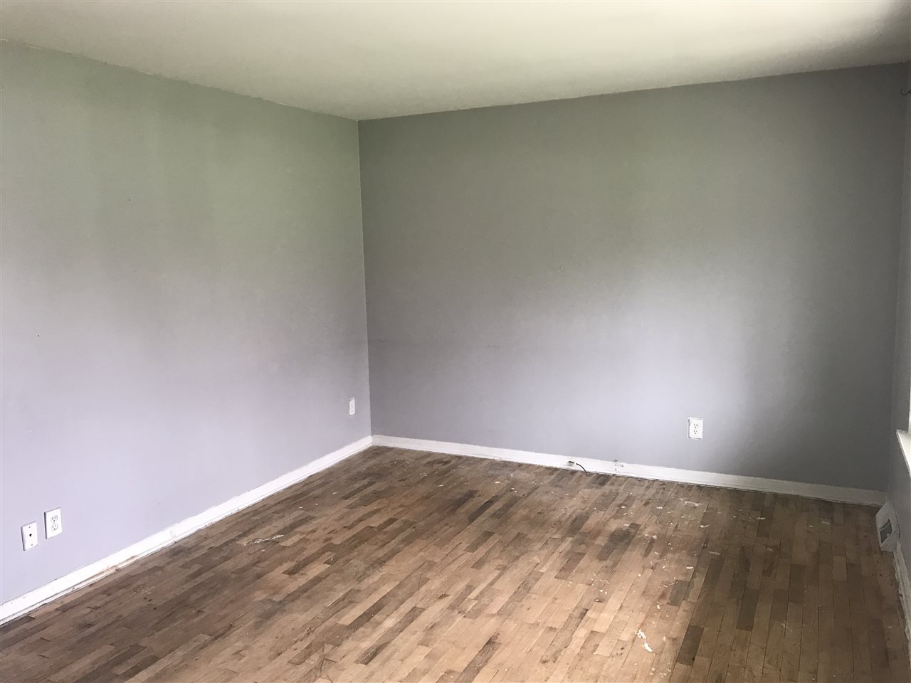 3287 Field Road Clio, MI 48420 - Photo 8 of 45 31380346-9.JPG