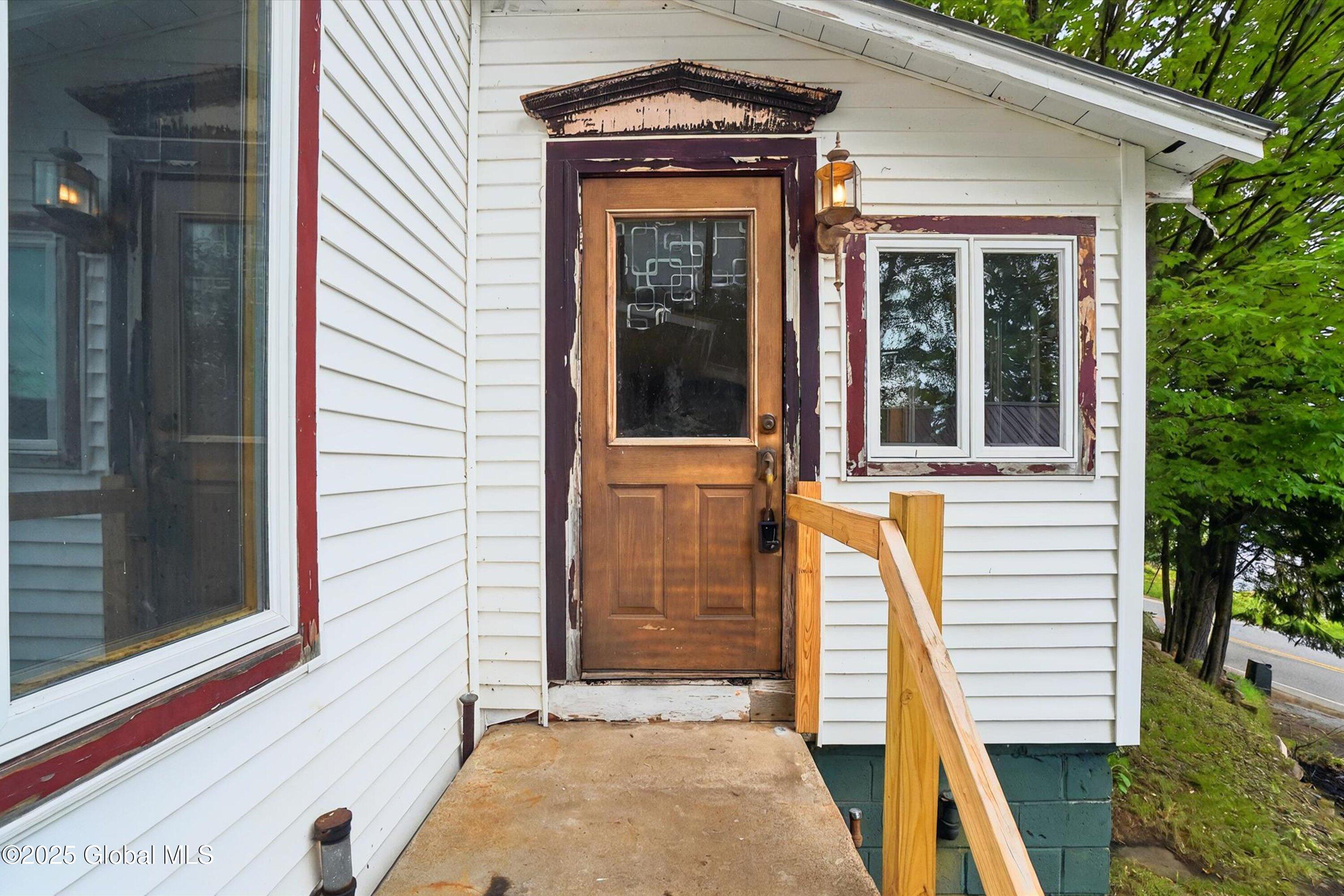 2513 North Shore Road Hadley, NY 12835 - Photo 37 of 61 36