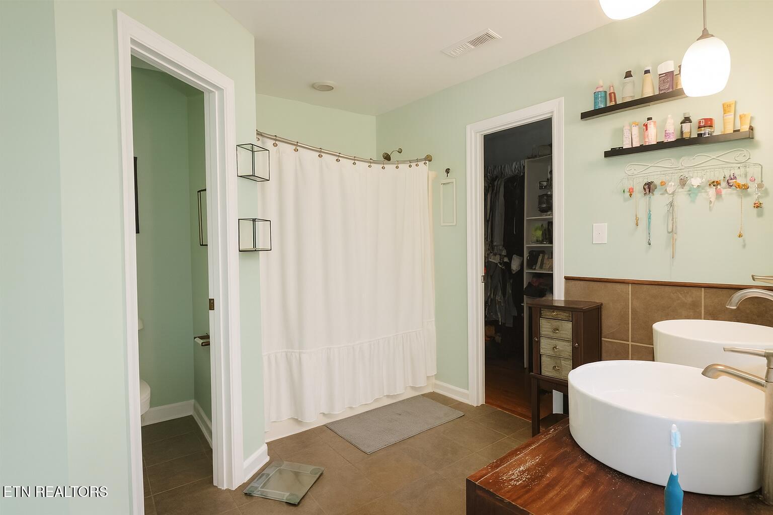 3423 Hackworth Road Knoxville, TN 37931 - Photo 8 of 40 D6F80937-0CB8-4474-92A4-7387A85AE6F4