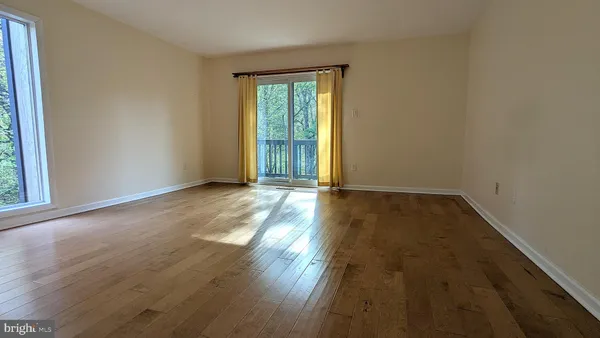 $674,888 | 2200 Glencourse Lane, Reston, VA 20191