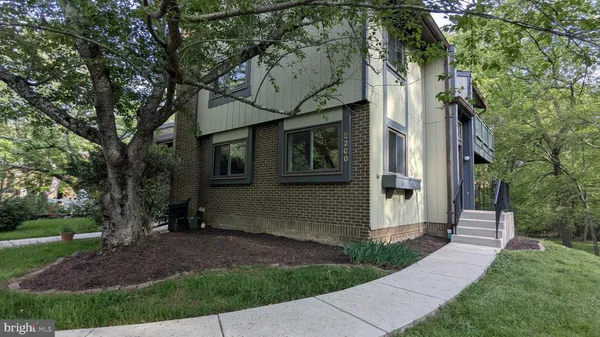 $674,888 | 2200 Glencourse Lane, Reston, VA 20191