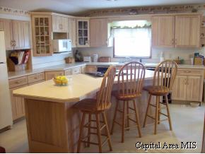 4250 Tuxhorn Road Springfield, IL 62712 - Photo 3 of 9
