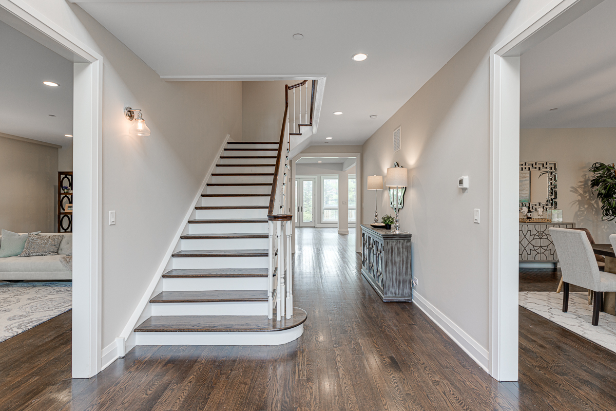 234 Sheridan Road Kenilworth, IL 60043 - Photo 7 of 41 a view of entryway with wooden floor