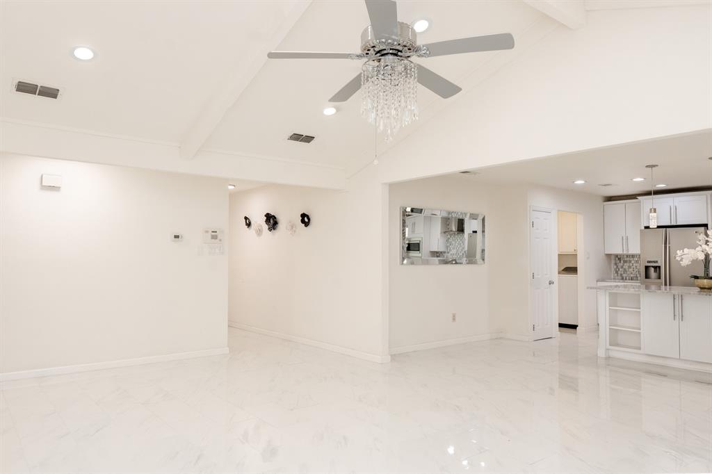 215 Countryside Drive Arlington, TX 76014 - Photo 14 of 23