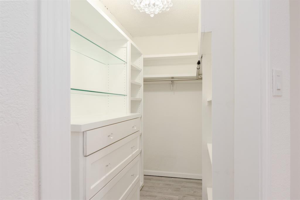 215 Countryside Drive Arlington, TX 76014 - Photo 17 of 23