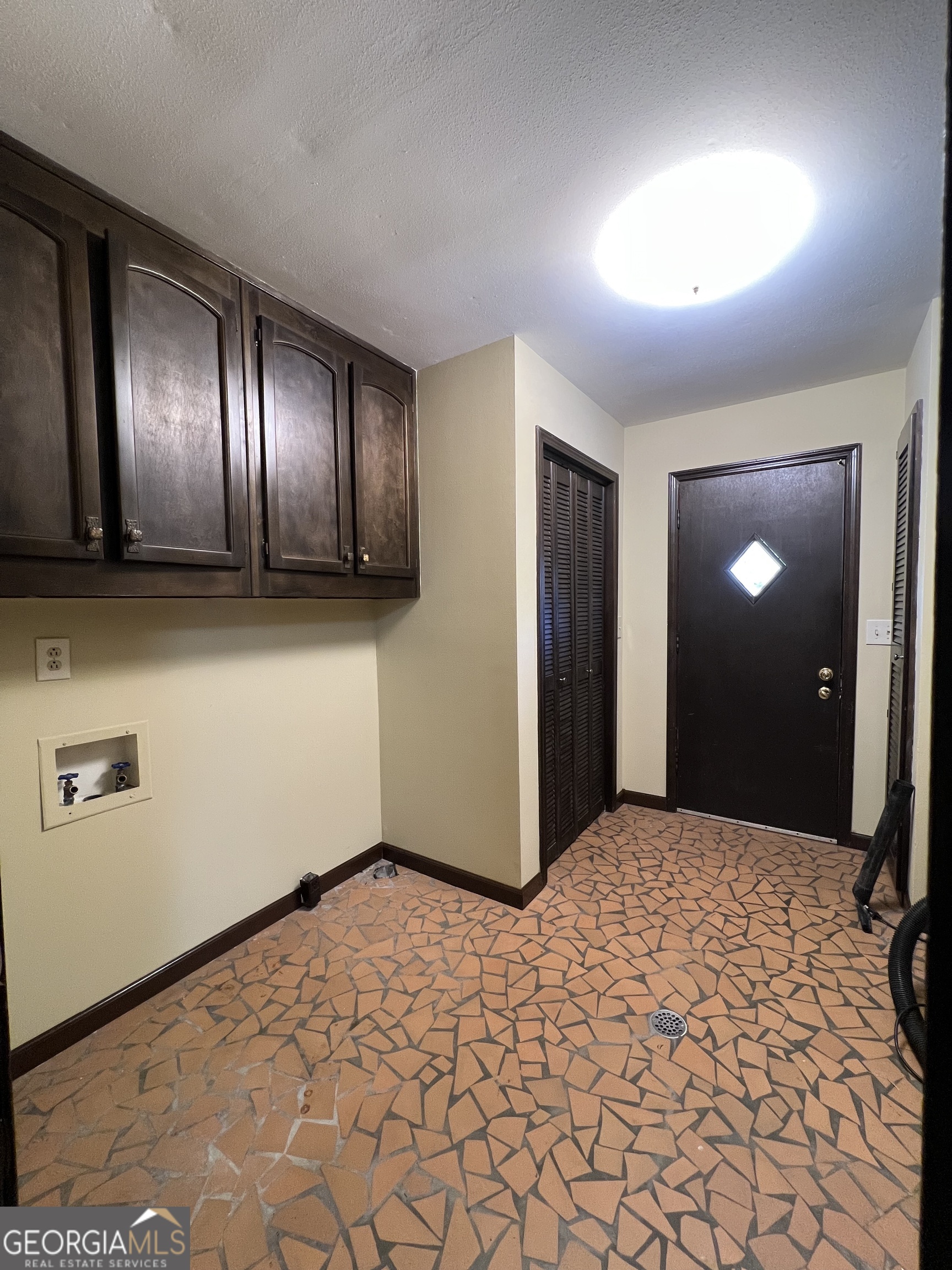115 Old Stone Road Villa Rica, GA 30180 - Photo 9 of 18 a view of an empty room