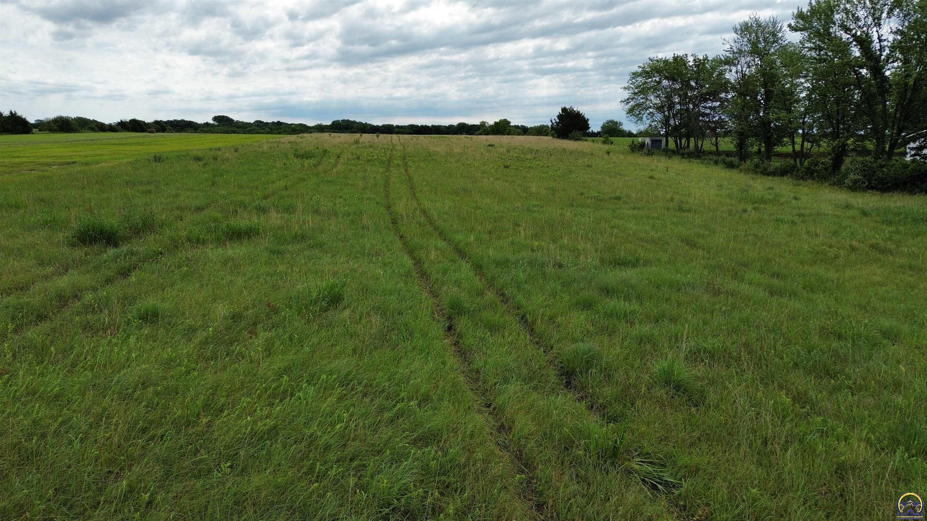 5500 Southeast Stanley Road Tecumseh, KS 66542 - Photo 11 of 14