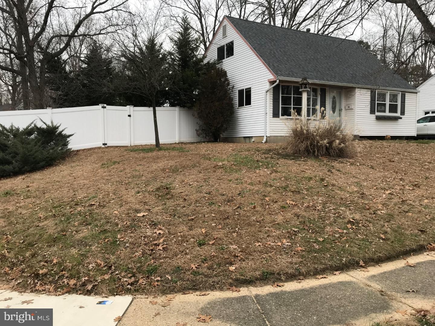 28 Congress Road Pine Hill, NJ 08021 - Photo 2 of 32
