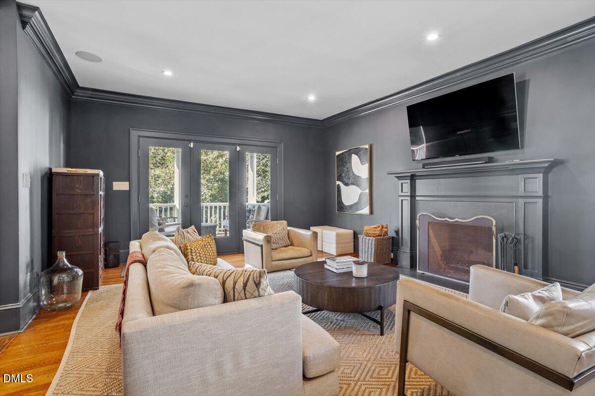 1015 Harvey Street Raleigh, NC 27608 - Photo 34 of 95 Family Room