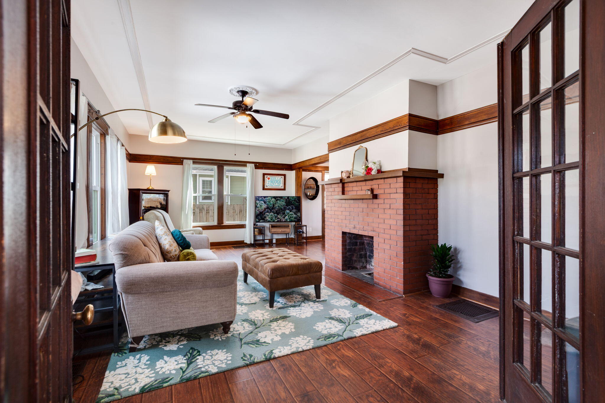 115 Maple Street Walworth, WI 53184 - Photo 3 of 20 Living Room from front door