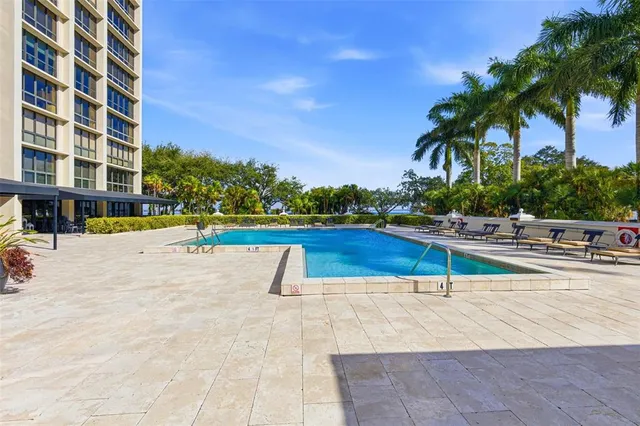 $1,025,000 | 3301 Bayshore Boulevard, Unit 1007B, Tampa, FL 33629