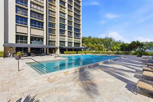 $1,025,000 | 3301 Bayshore Boulevard, Unit 1007B, Tampa, FL 33629