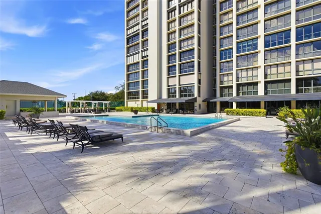 $1,025,000 | 3301 Bayshore Boulevard, Unit 1007B, Tampa, FL 33629