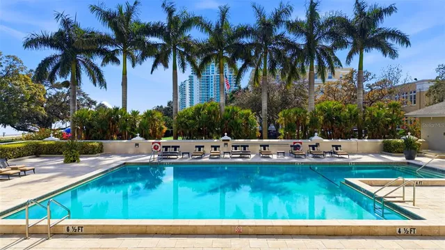 $1,025,000 | 3301 Bayshore Boulevard, Unit 1007B, Tampa, FL 33629