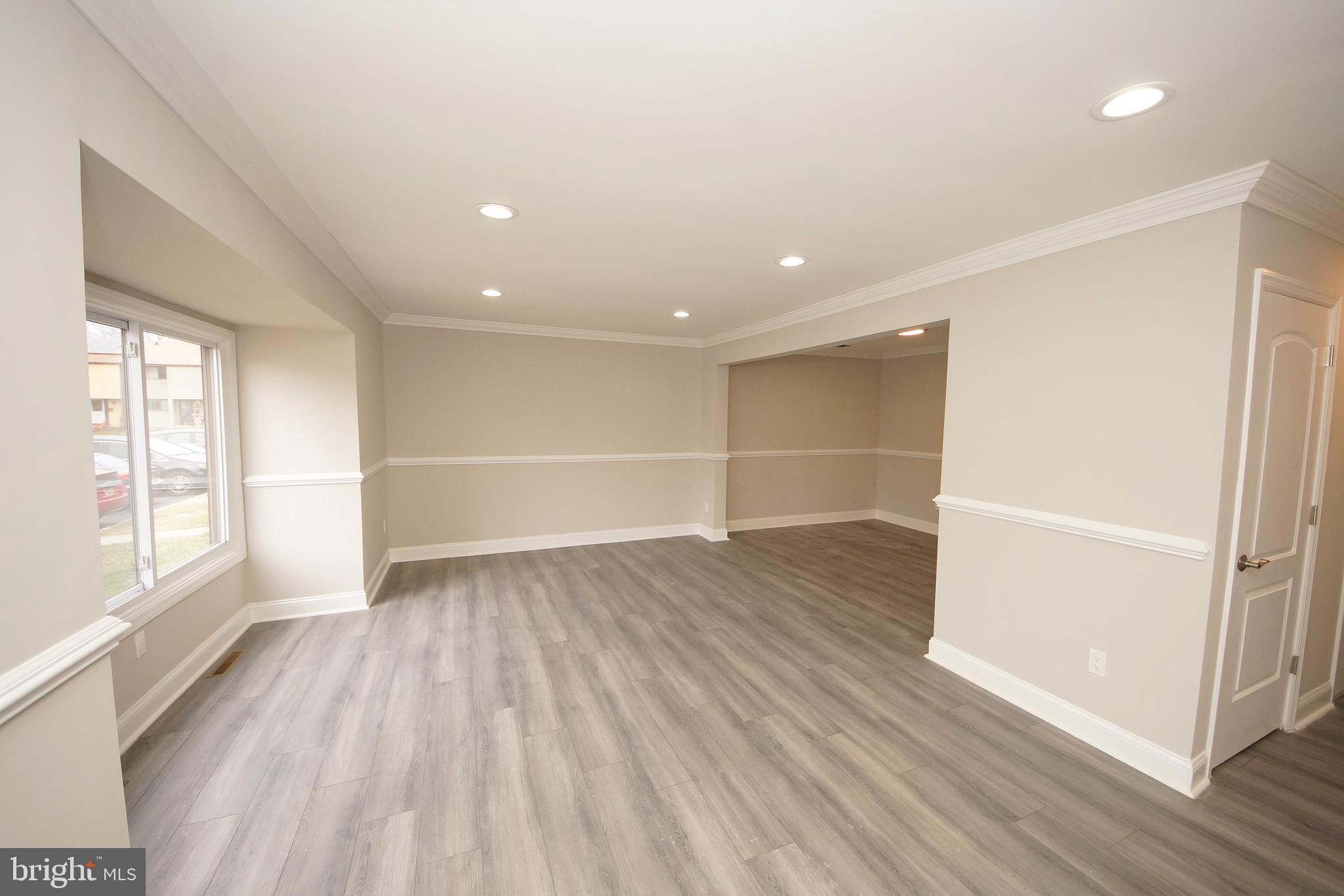 306 Bolton Road East Windsor, NJ 08520 - Photo 3 of 35 Gallery Image 3