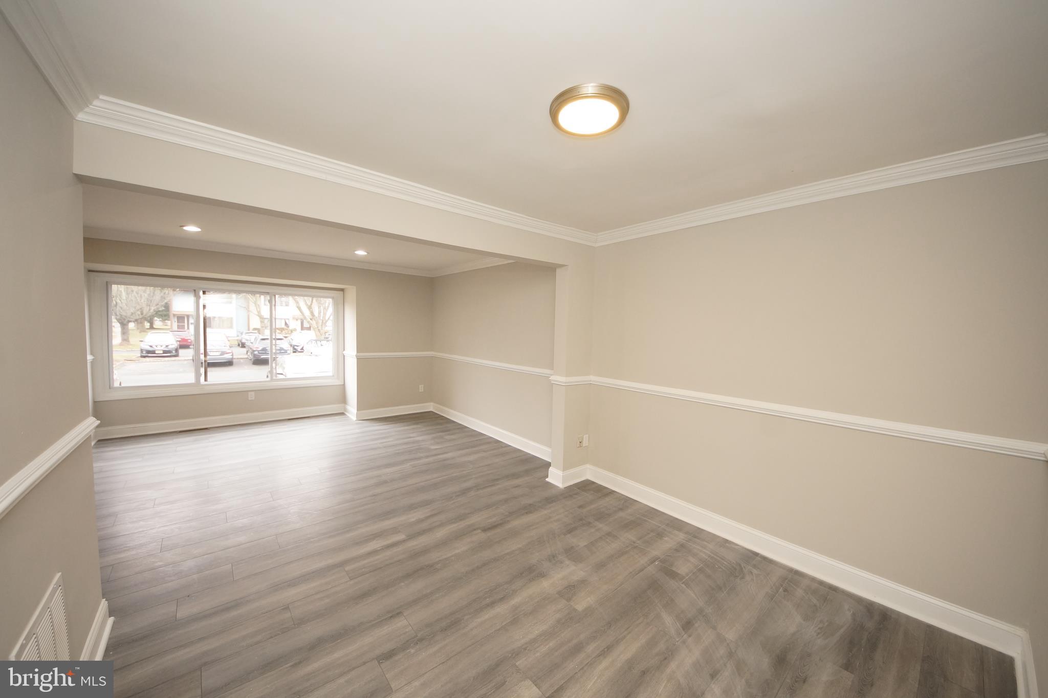306 Bolton Road East Windsor, NJ 08520 - Photo 8 of 35 Gallery Image 8