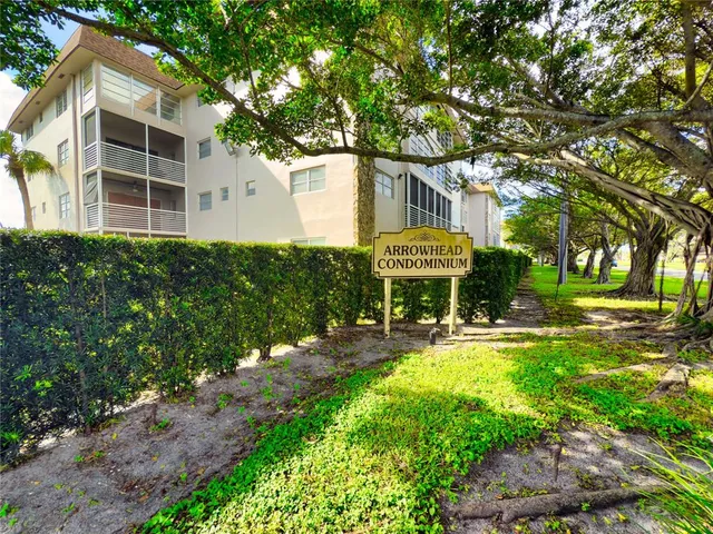 $2,000 | 2451 Southwest 82nd Avenue, Unit 209, Davie, FL 33324