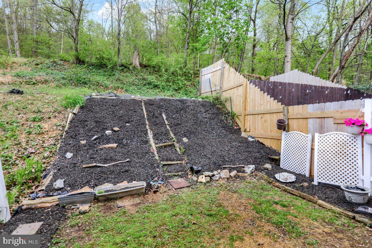 1026 Fox Run Reading, PA 19606 - Photo 23 of 27